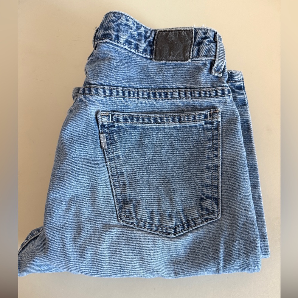 Levi’s silver tab boot cut size 28 x 30
Made in the year 2000